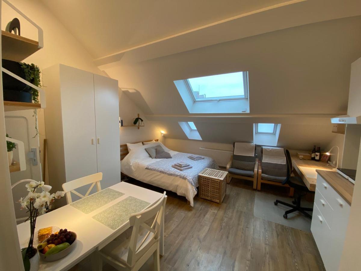 Logies-M Comfort Studios Inc Bikes B&B Oostende Eksteriør bilde