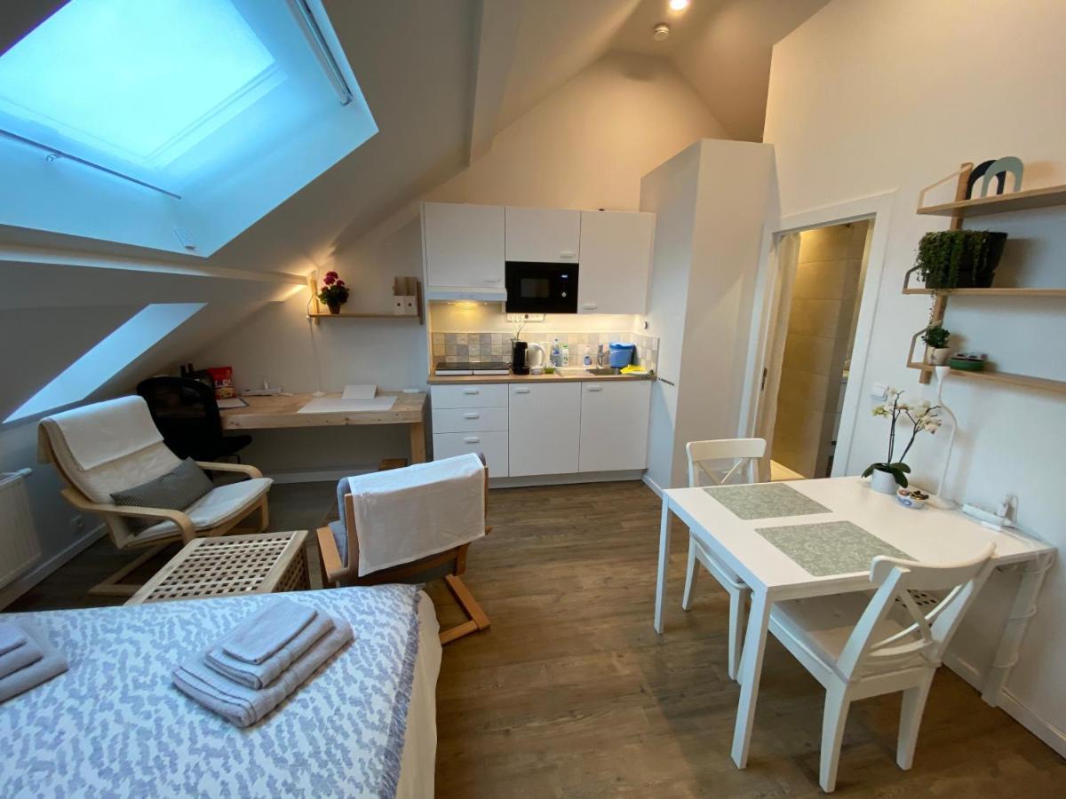 Logies-M Comfort Studios Inc Bikes B&B Oostende Eksteriør bilde
