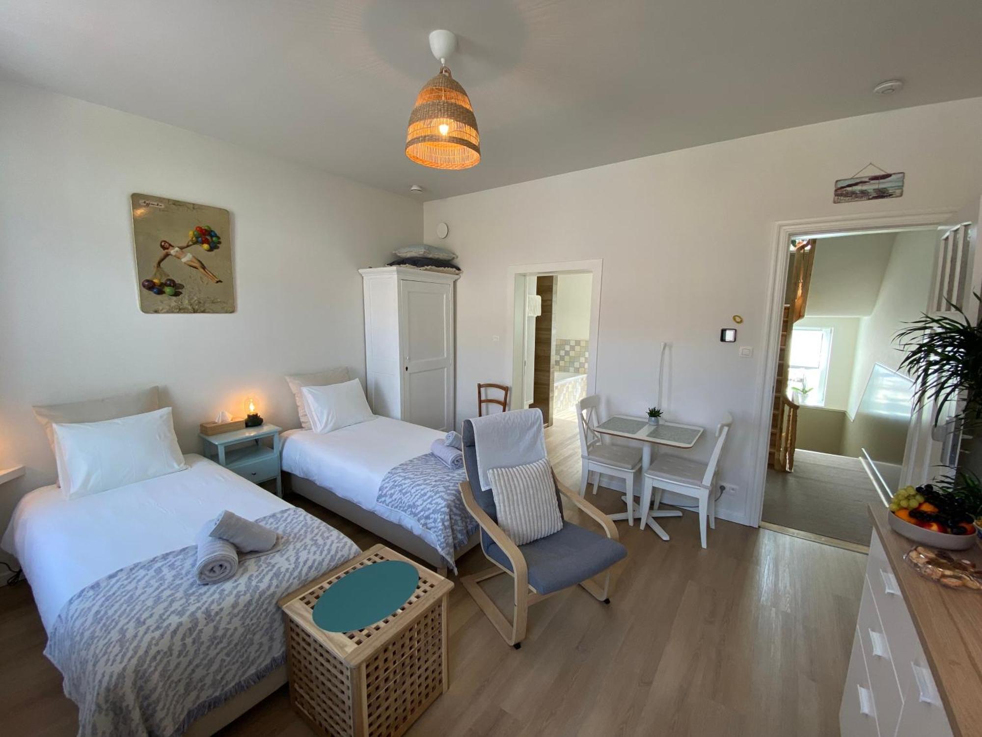 Logies-M Comfort Studios Inc Bikes B&B Oostende Eksteriør bilde